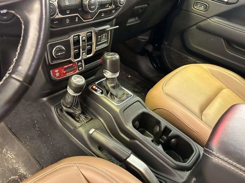 Used 2022 Jeep Gladiator Rubicon AWD/4WD image 24