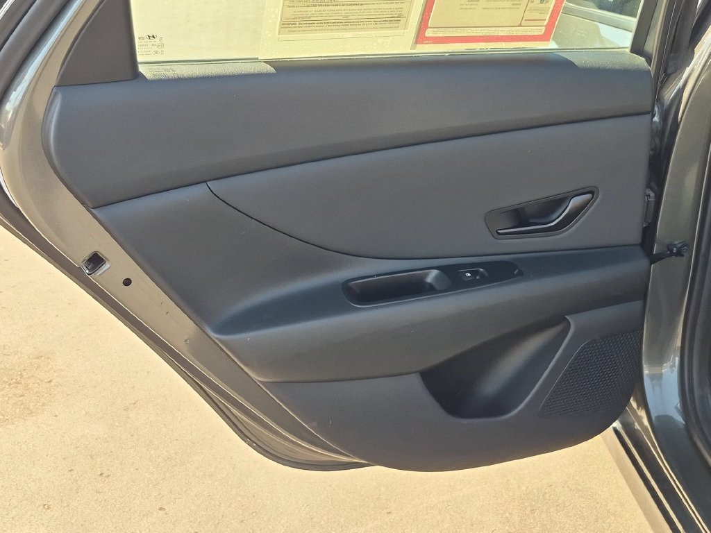 Used 2026 Hyundai Elantra Sport FWD image 27
