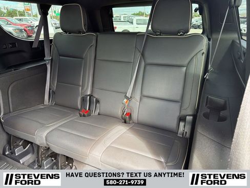 Used 2023 GMC Yukon XL SLT w/ SLT Luxury Package AWD/4WD image 33