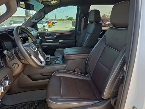 Used 2024 GMC Sierra 1500 Denali AWD/4WD image 18