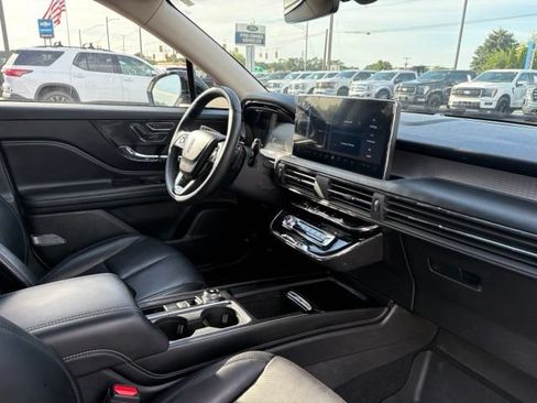 Used 2024 Lincoln Corsair AWD w/ Equipment Group 101A image 13