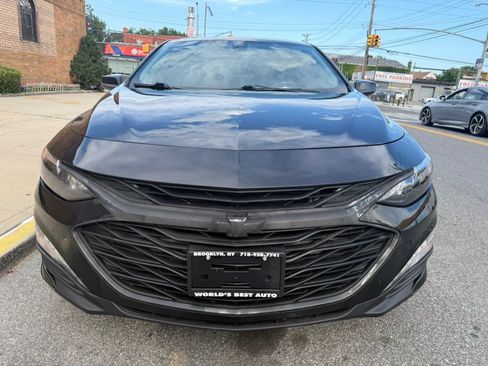 Used 2021 Chevrolet Malibu LT w/ Midnight Edition FWD image 2