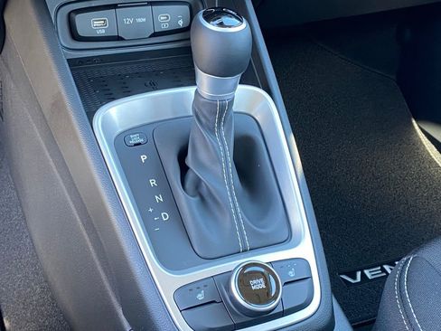 New 2026 Hyundai Venue SEL FWD image 19