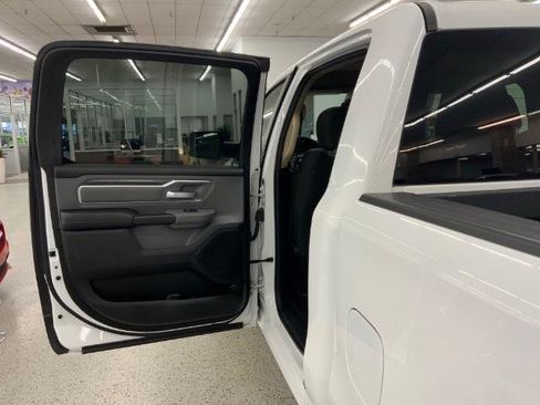 Used 2019 RAM 1500 Big Horn AWD/4WD image 30
