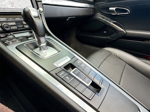 Used 2014 Porsche Boxster image 18