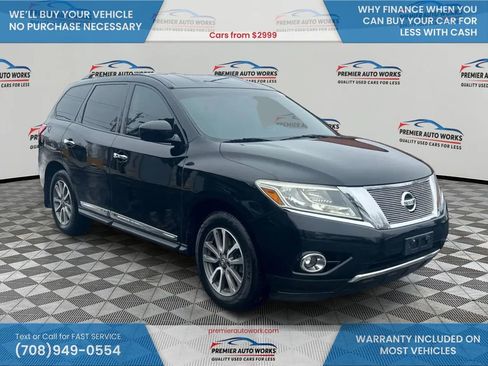 Used 2013 Nissan Pathfinder SL image 3