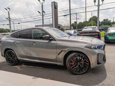Used 2025 BMW X6 M60i AWD/4WD image 10