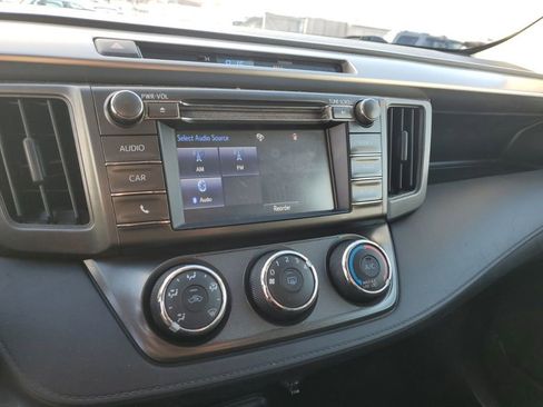 Used 2015 Toyota RAV4 LE image 16