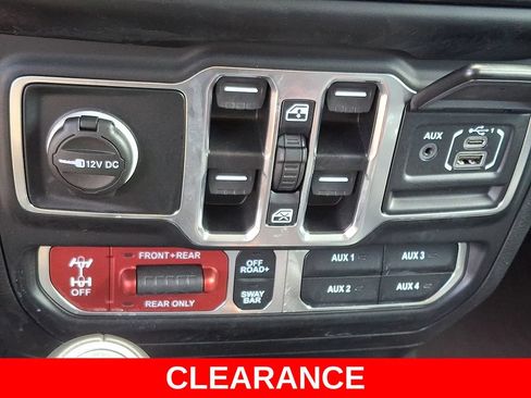 Used 2023 Jeep Wrangler Unlimited Rubicon w/ LED Lighting Group AWD/4WD image 24