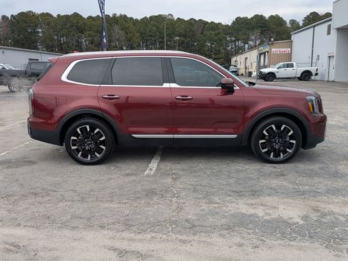 Used 2024 Kia Telluride SX image 2