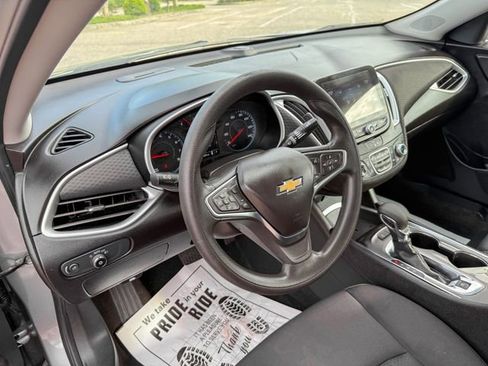 Used 2024 Chevrolet Malibu LT FWD image 12