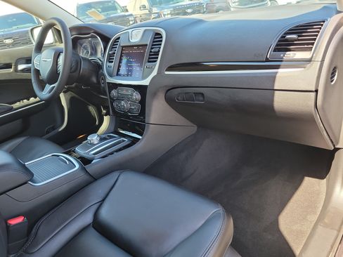 Used 2023 Chrysler 300 Touring L RWD image 16