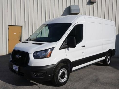 New 2025 Ford Transit 250 148 Medium Roof w/ Load Area Protection Package image 4