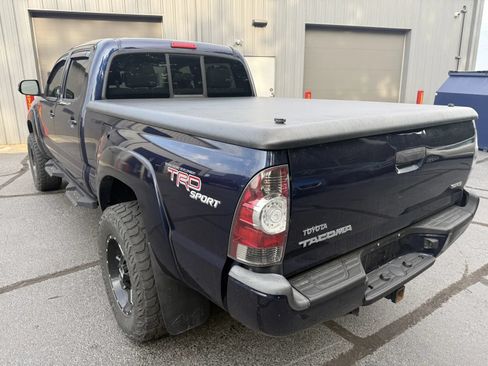 Used 2013 Toyota Tacoma 4x4 Double Cab w/ TRD Sport Pkg image 2