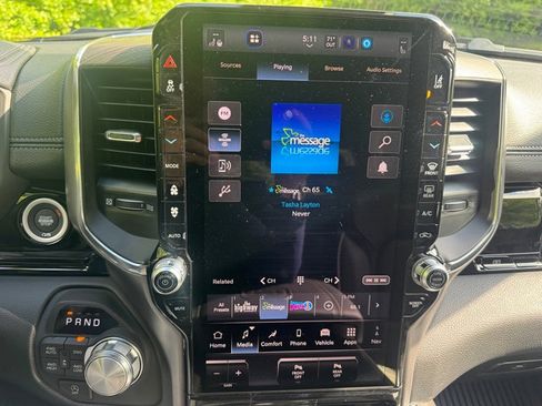 New 2026 RAM 1500 Laramie AWD/4WD image 25