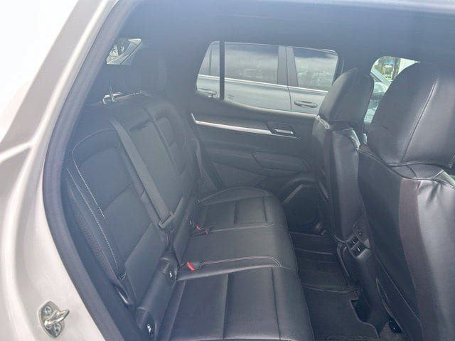 Used 2025 GMC Terrain Elevation w/ Elevation Premium Package AWD/4WD image 22