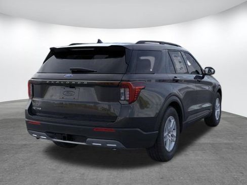 New 2026 Ford Explorer Active w/ Active Comfort Package RWD image 8