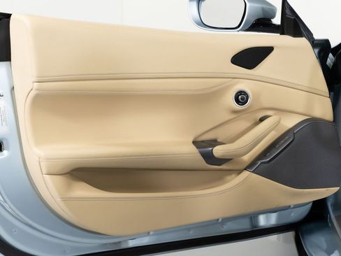 Used 2022 Ferrari Portofino M RWD image 33
