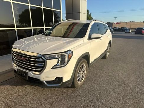 Used 2022 GMC Terrain SLT AWD/4WD image 1