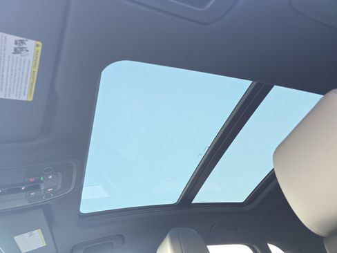 New 2025 Audi Q3 2.0T Premium image 27