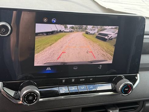 New 2025 Chevrolet Colorado W/T image 20