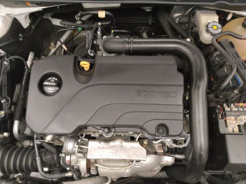 Used 2018 Chevrolet Malibu LS FWD image 30