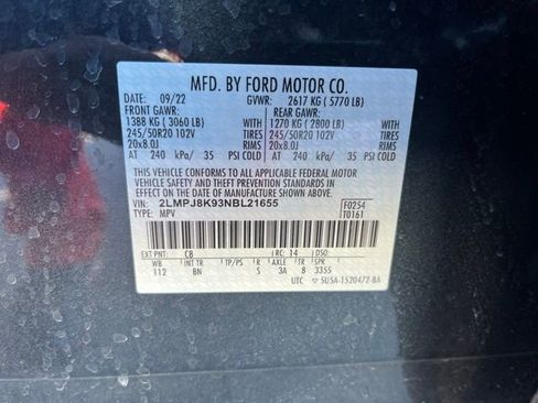 Used 2022 Lincoln Nautilus Reserve image 28