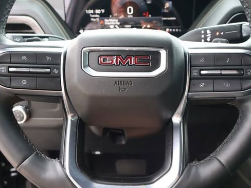 Used 2025 GMC Yukon Elevation AWD/4WD image 29