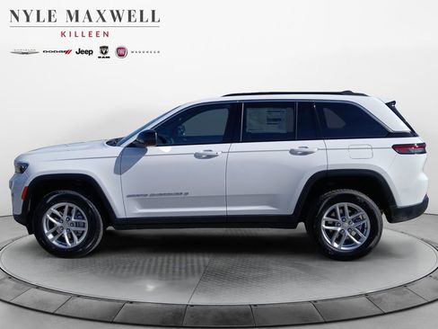 New 2026 Jeep Grand Cherokee Laredo image 13