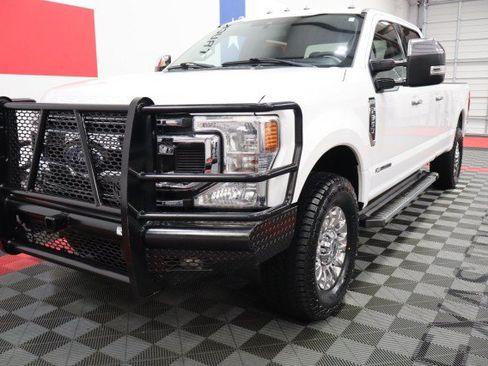 Used 2021 Ford F350 XLT w/ XLT Premium Package AWD/4WD image 3