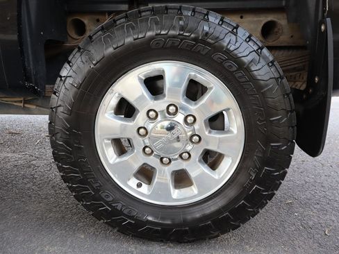 Used 2011 GMC Sierra 2500 SLT w/ SLT Convenience Package AWD/4WD image 39