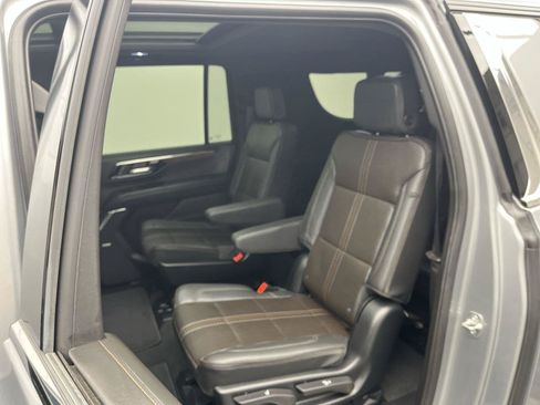 Certified 2025 Chevrolet Suburban High Country w/ Sun And Tow Package AWD/4WD image 14