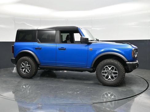 Used 2025 Ford Bronco Badlands AWD/4WD image 4