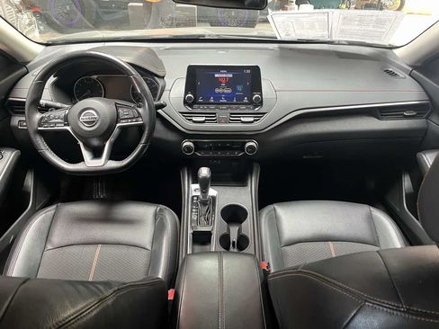 Used 2019 Nissan Altima 2.5 SR FWD image 7