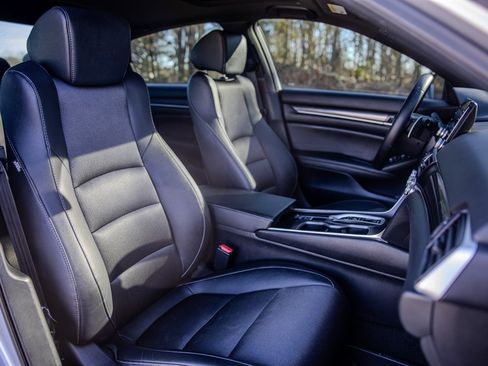 Used 2019 Honda Accord Sport image 31