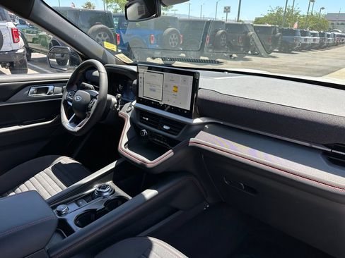 New 2026 Ford Explorer ST-Line w/ ST-Line Street Pack RWD image 16