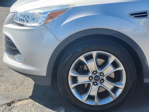 Used 2014 Ford Escape Titanium image 9