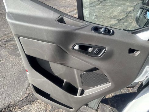 Used 2023 Ford Transit 250 Low Roof w/ Exterior Upgrade Package RWD image 10