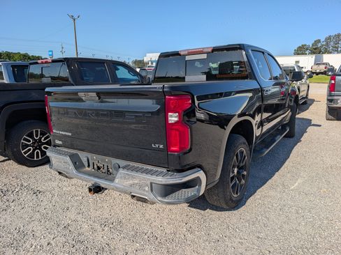 Used 2019 Chevrolet Silverado 1500 LTZ w/ LTZ Plus Package image 3