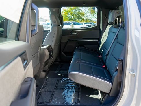 New 2026 GMC Sierra EV Elevation w/ LPO, Elevation Dark Package image 12