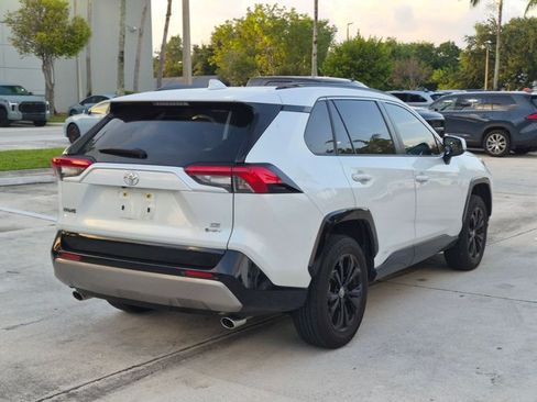 Used 2025 Toyota RAV4 SE w/ Convenience Package AWD/4WD image 5