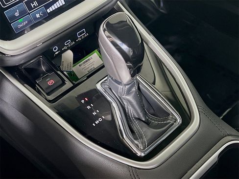 Used 2024 Subaru Outback Limited image 16