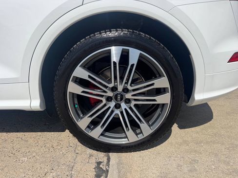 Used 2018 Audi SQ5 Prestige AWD/4WD image 9
