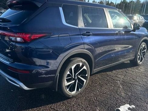 Used 2024 Mitsubishi Outlander SE image 22
