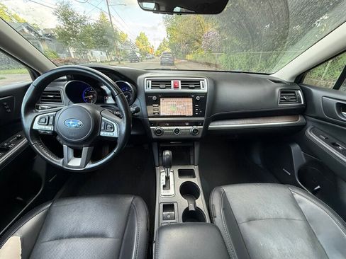 Used 2017 Subaru Outback 3.6R Limited image 15