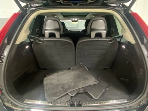 Used 2025 Volvo XC90 B6 Ultra w/ Lounge Package AWD/4WD image 8