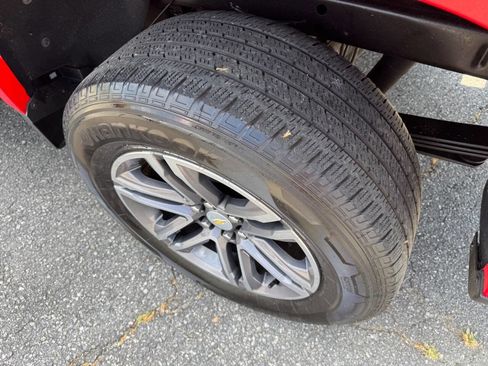 Used 2019 Chevrolet Colorado W/T w/ Custom Special Edition image 13