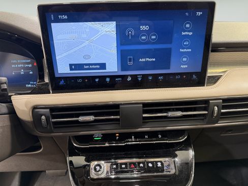 Used 2023 Lincoln Corsair AWD w/ Equipment Group 101A image 15