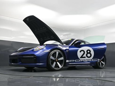 Used 2023 Porsche 911 Sport Classic RWD image 35