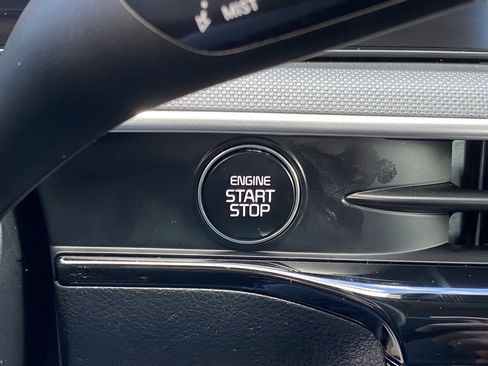 Used 2025 Kia K5 LXS image 23